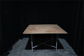 שולחן פלטת עץ - 120X120