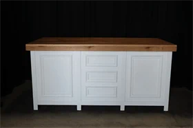 שולחן הגשה סגור 90X180 - עץ טבעי + חצאית לבנה